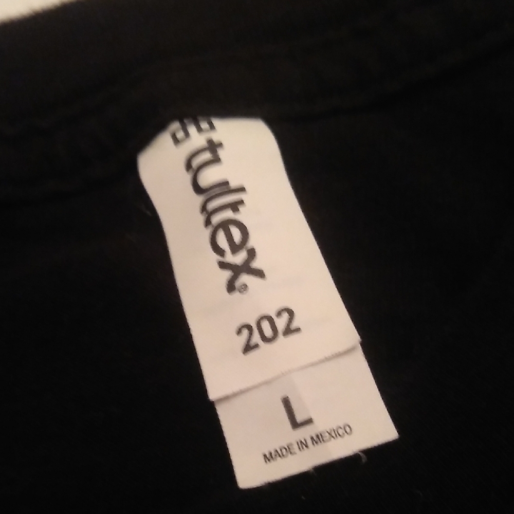 The B-52s T-Shirt - Picture 2 of 7
